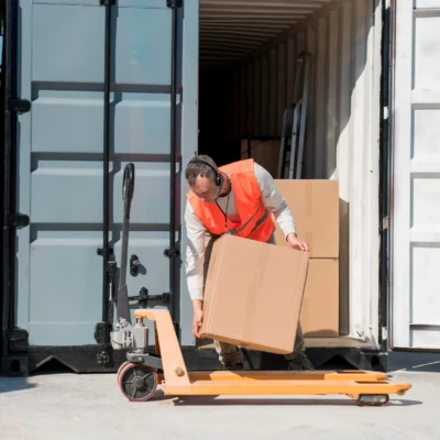 Saving on Shipment With An International Shipping Agent: FCL Vs. LCL