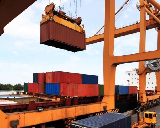 WE ARE A LEADING <span>FREIGHT FORWARDING COMPANY</span> IN SHEFFIELD